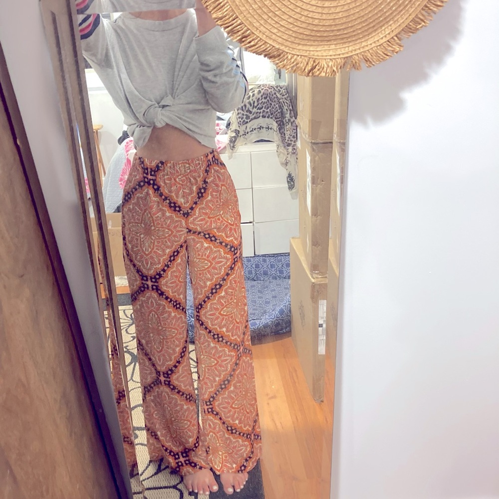 LF monteau wide leg size Sm paisley colorful pants